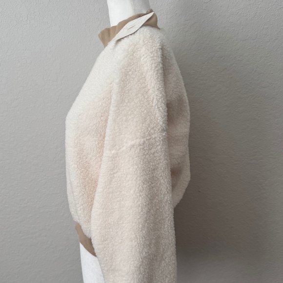 NWT Fabletics Malia Polar Fleece Pullover Crewneck Ivory Tan Women's Size S - Picture 5 of 8